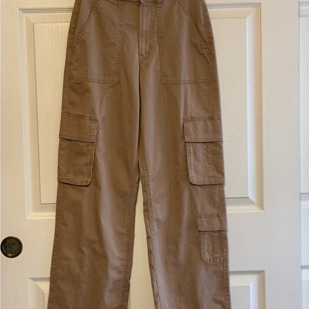 Hollister Ultra High-Rise Baggy Cargo Pants Size 2R - Picture 2 of 7